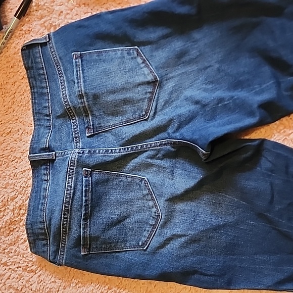 Old Navy Jeans - Picture 4 of 7